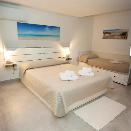 Ampio Trilocale Sul Golfo Di Casa de Férias Marinella (Sardinia)