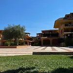 Nyaraló Ampio Trilocale Sul Golfo Di Marinella