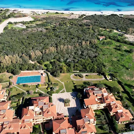 Ampio Trilocale Sul Golfo Di Marinella (Sardinia)