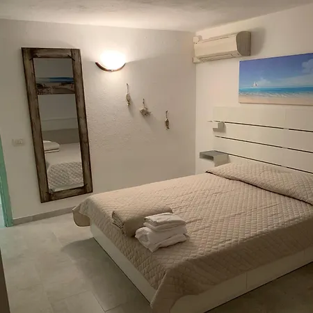 Ampio Trilocale Sul Golfo Di Dom wakacyjny *